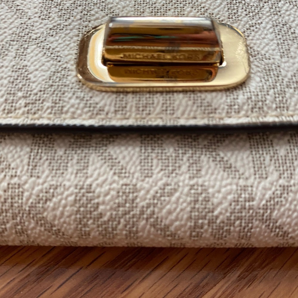 MK snap Wallet - Picture 3 of 15